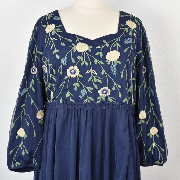 JessaKae Leah Dress Floral Embroidered - 4x - Picture 2 of 9
